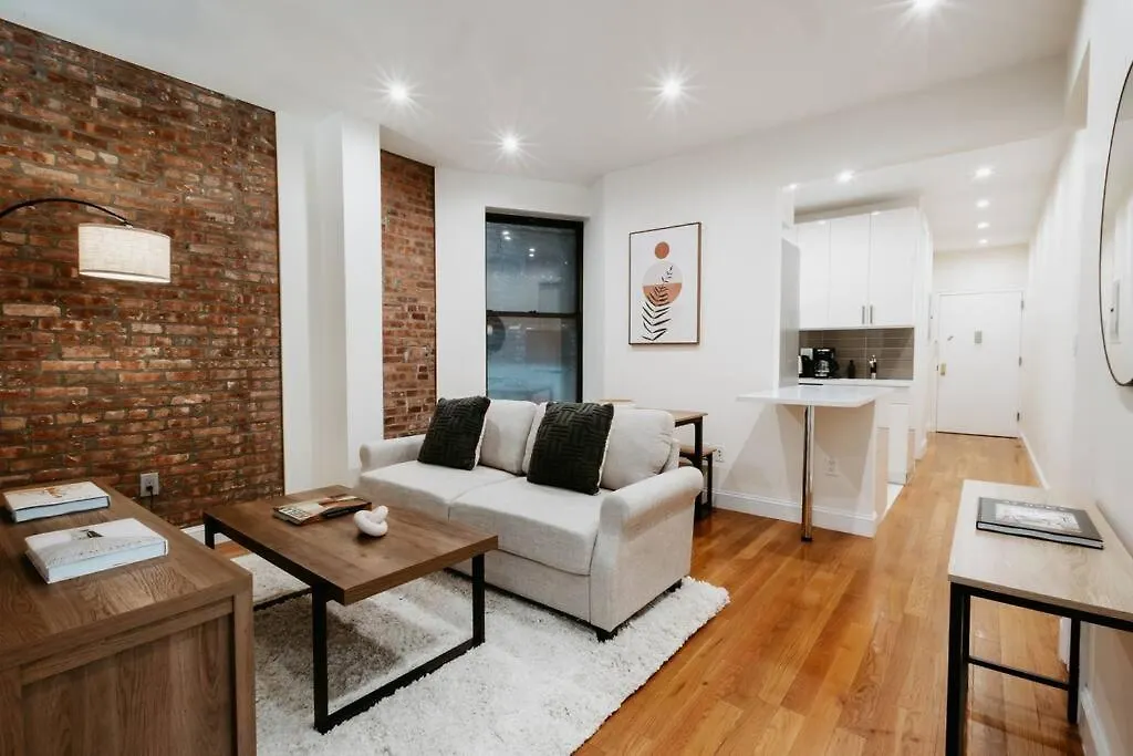 Stylish Apartment In Upper West Side! Cozy Retreat location